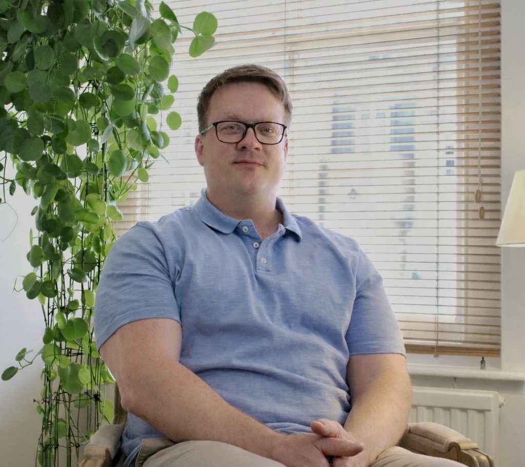 A79E33FD-917F-4227-97BC-9922E185F819